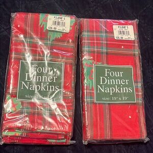 Red Plaid Christmas Dinner Napkins Set